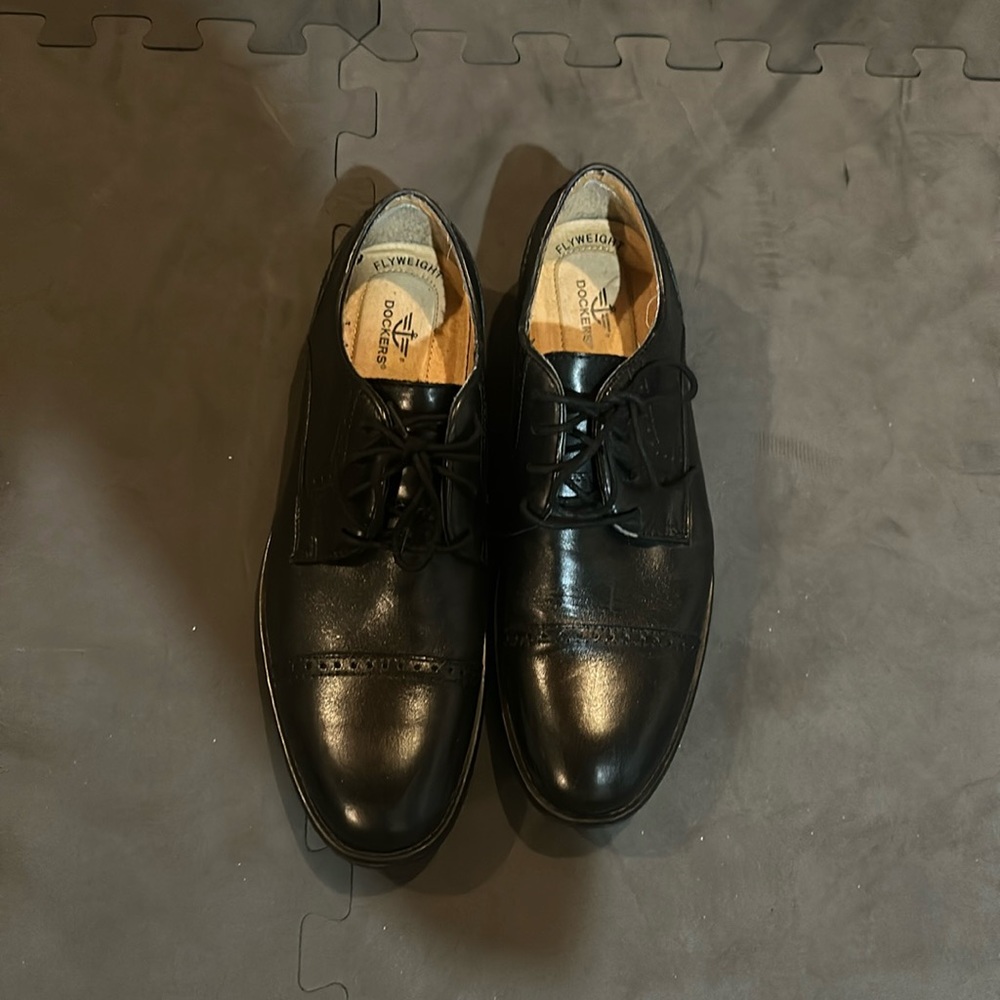 Dockers men’s dress shoes